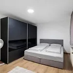 Le Quartier Blackforest-strassburg Holiday home *
